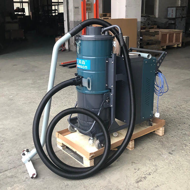 干濕兩用工業(yè)吸塵器