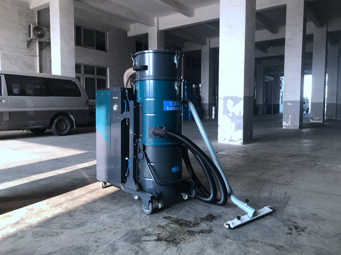 車間設(shè)備配套工業(yè)吸塵器