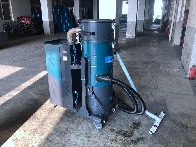 工業(yè)大型吸塵器多少錢一臺(tái) 工業(yè)大型吸塵器多少錢一臺(tái)