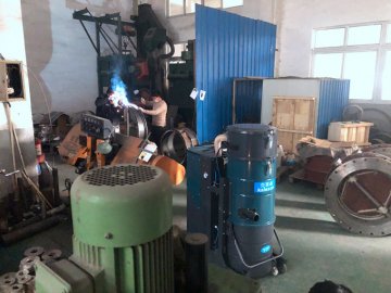 購(gòu)買工業(yè)吸塵器需要注意什么