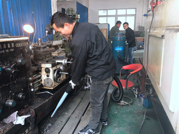 工業(yè)吸塵器使用 工業(yè)吸塵器使用