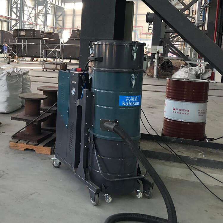 如何購買合適的工業(yè)吸塵器設備