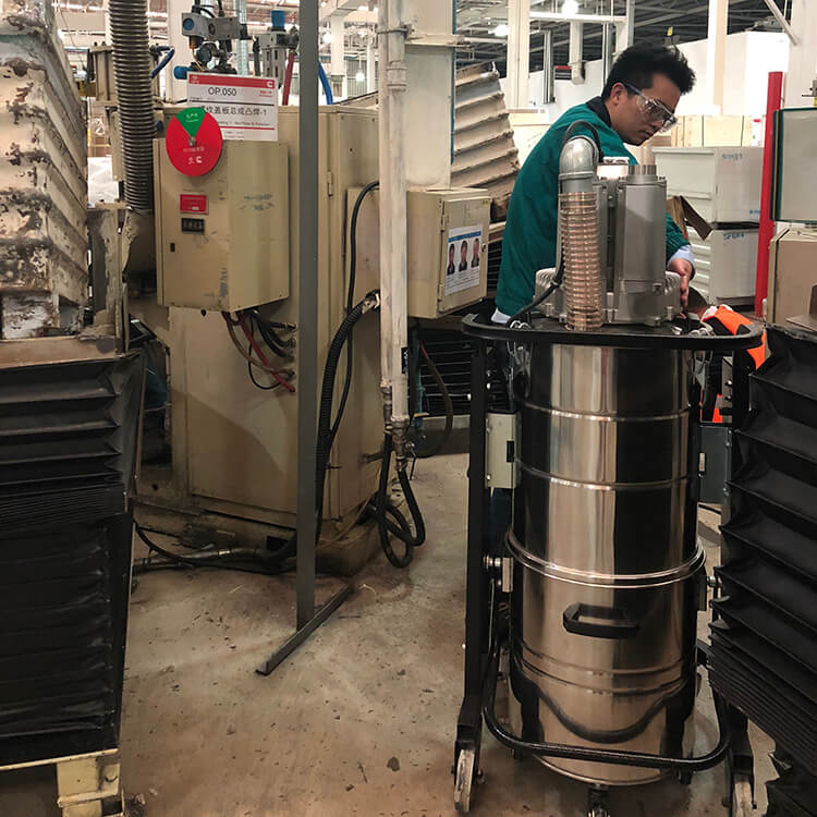 買工業(yè)吸塵器是要移動(dòng)型的好還是固定的好?